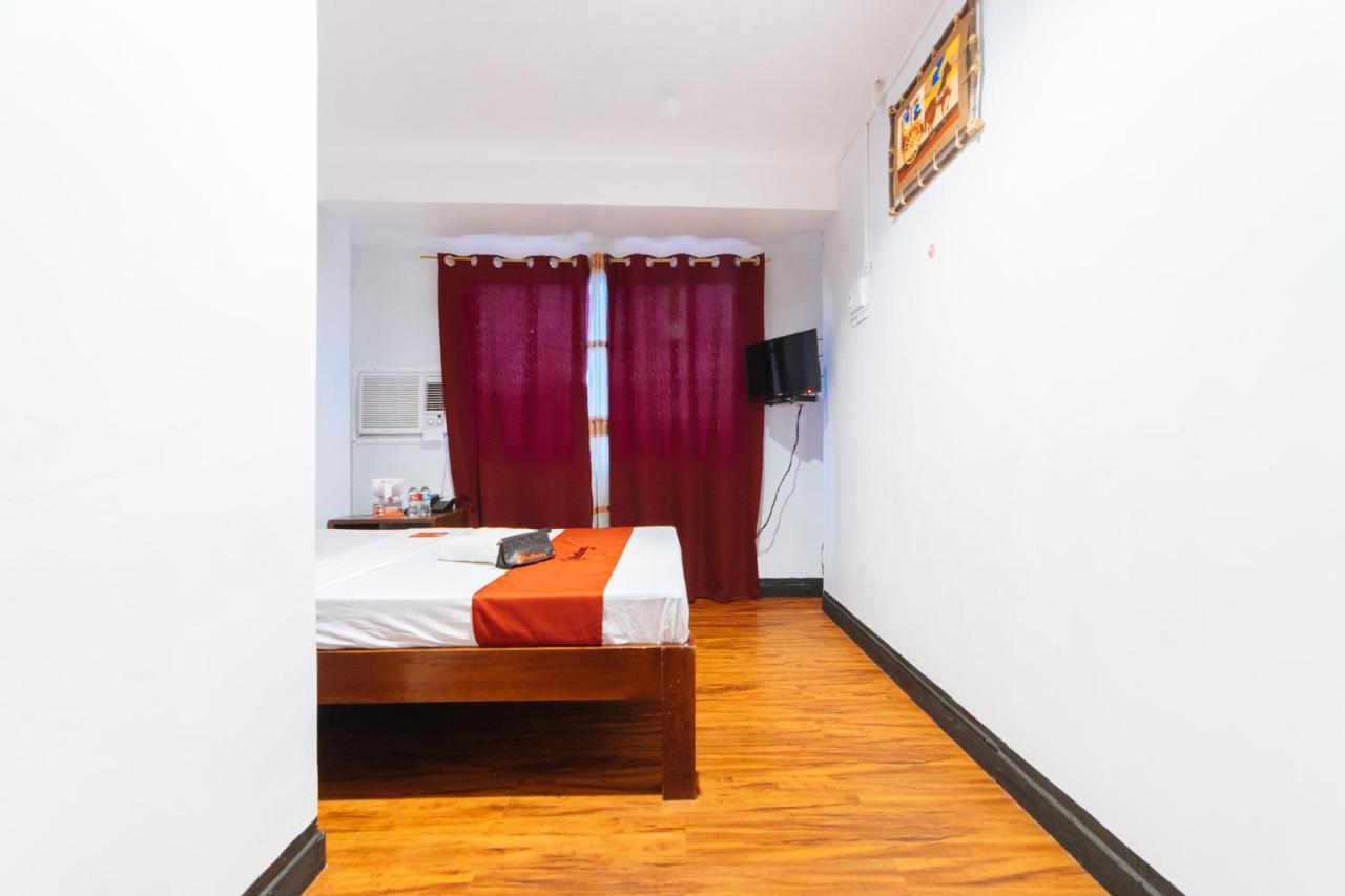RedDoorz @ Rosario Street Bacolod Hotel Exterior foto